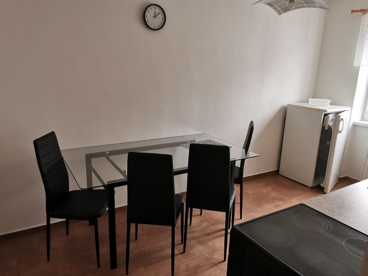Old Town Home Liptovský Mikuláš المظهر الخارجي الصورة